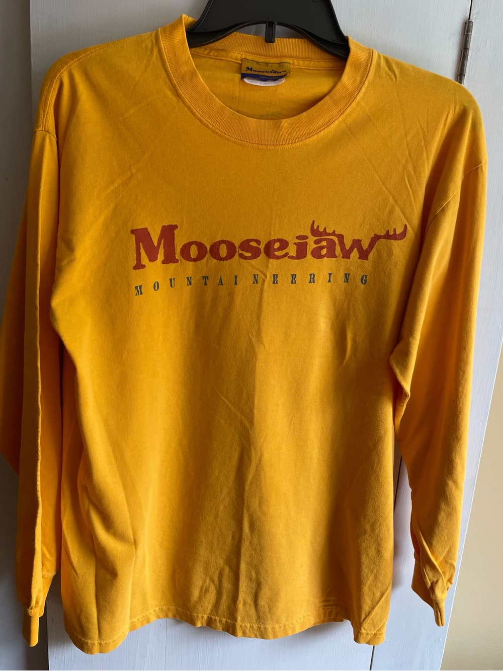 Vintage Yellow Moosejaw Mountaineering T Shirt Long Sleeve Antler “W” Cotton